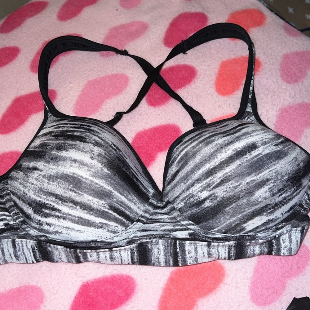 4 Bra Bundle Set - image 3
